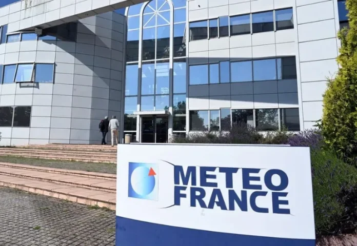 Météo-France recrute en 2025 : 13 offres d'emploi avec salaires attractifs pour les Français